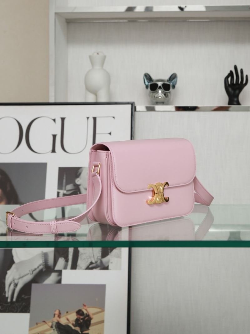 Ce1i*e triomphe bags